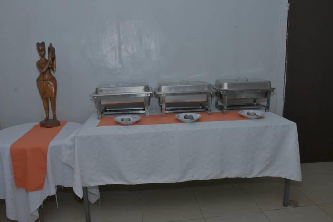 Random Park Hotel Kigali Exteriör bild