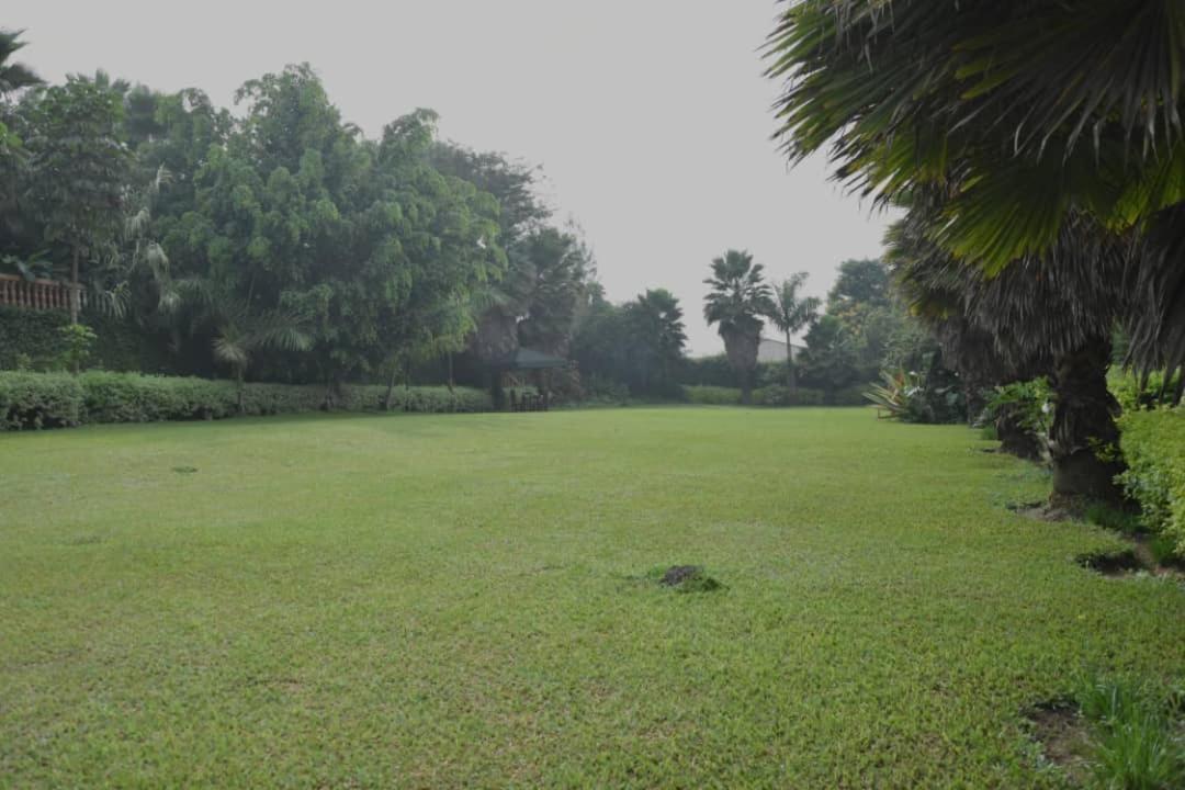 Random Park Hotel Kigali Exteriör bild